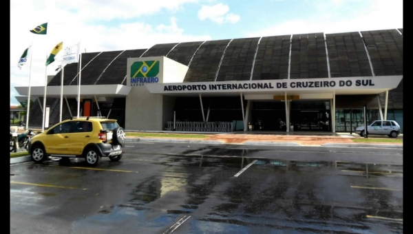 Mulher presa com drogas no Aeroporto de Cruzeiro do Sul é condenada por tráfico